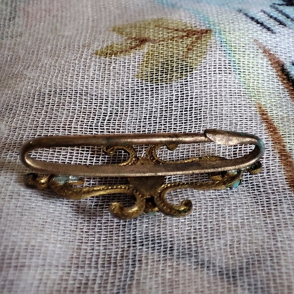 Victorian Turquoise Color Art Deco Vintage Brass Tone Bar Pin C Clasp - Picture 3 of 8